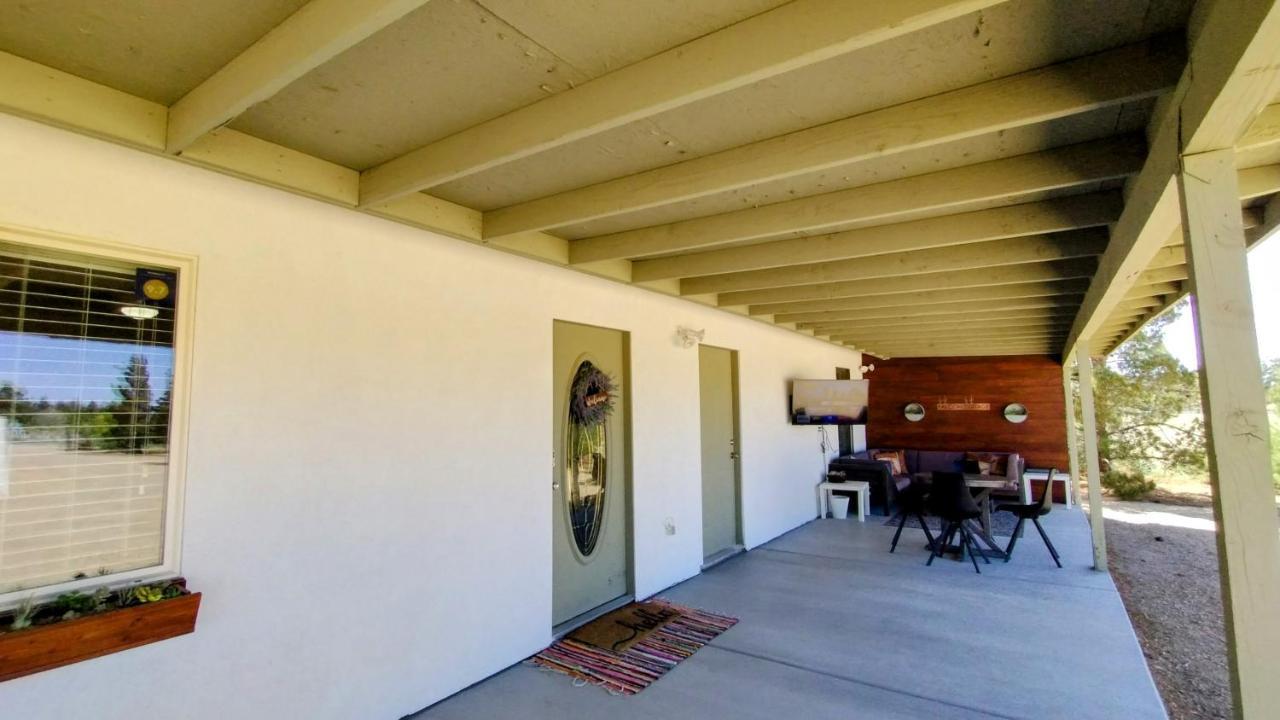 Falcon Cottage Pahrump Exteriör bild